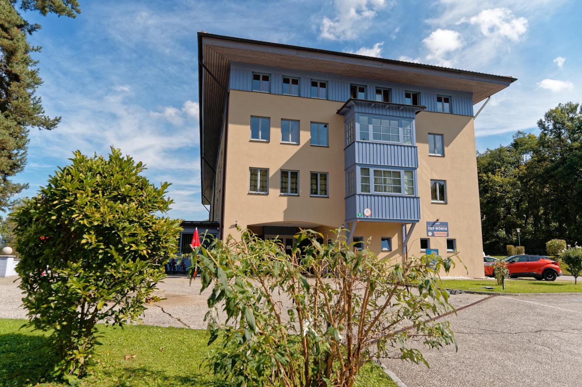 Jugend- Und Familiengastehaus Cap Worth Hostel Velden am Woerthersee Exterior photo