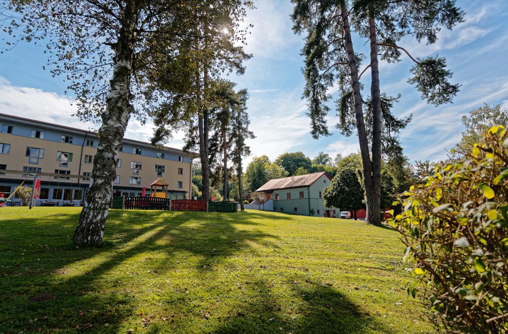 Jugend- Und Familiengastehaus Cap Worth Hostel Velden am Woerthersee Exterior photo