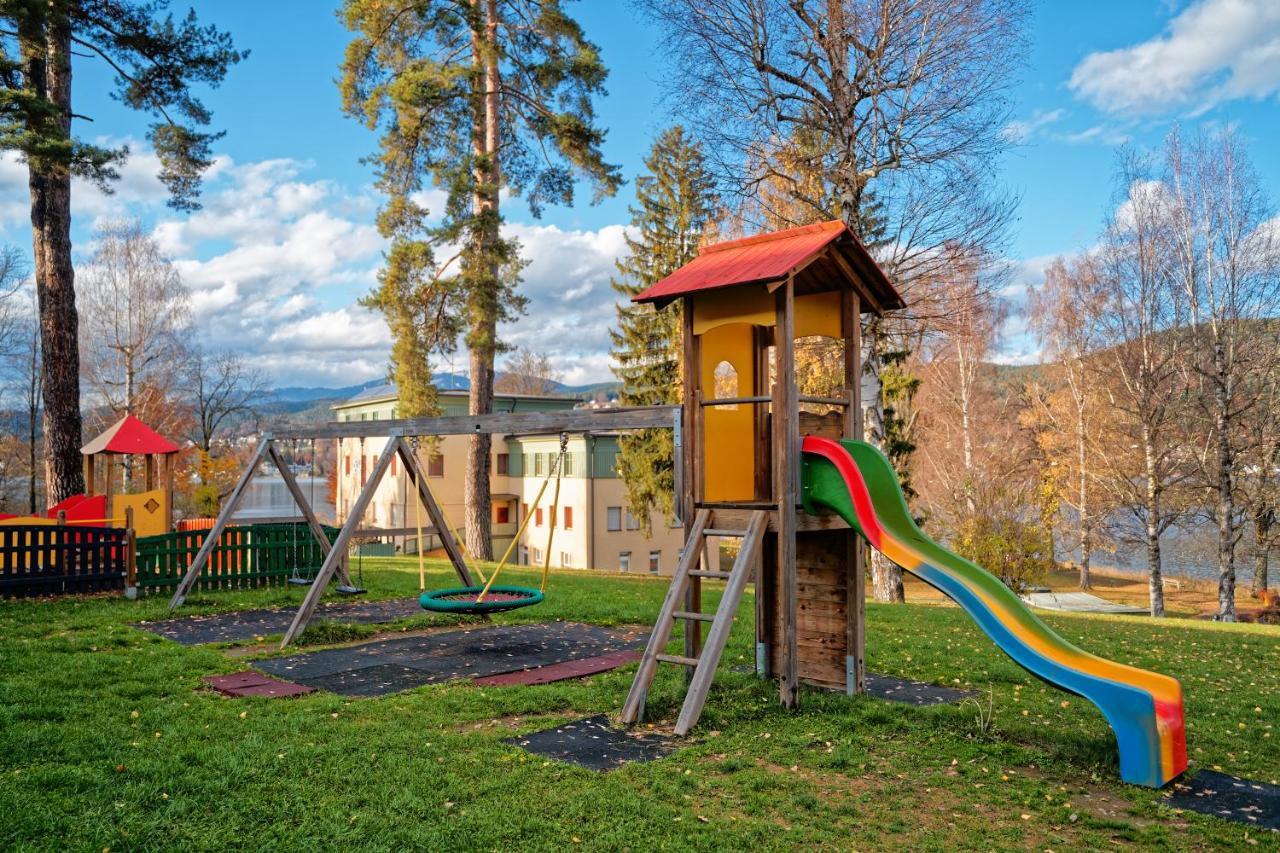 Jugend- Und Familiengastehaus Cap Worth Hostel Velden am Woerthersee Exterior photo